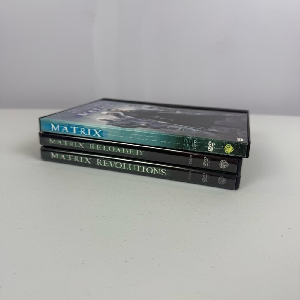 Matrix Trilogy DVD Set - Picture 3 of 16